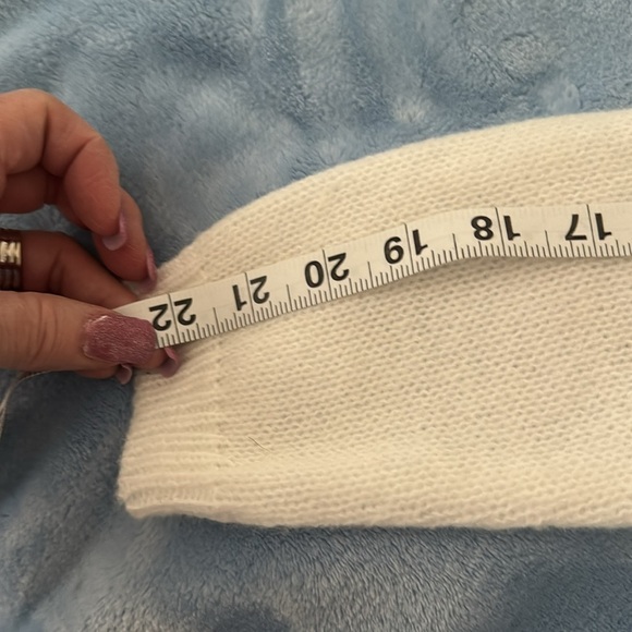 White V-Neck Knit Sweater | Criss-Cross Detail | Size L NWT - Picture 5 of 7